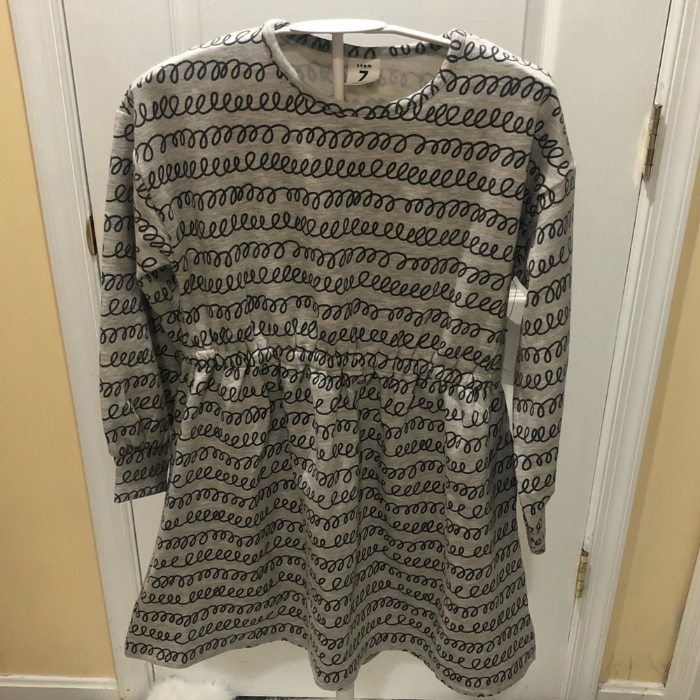 Girls’ size 7 Stem Dress- NWT-$25